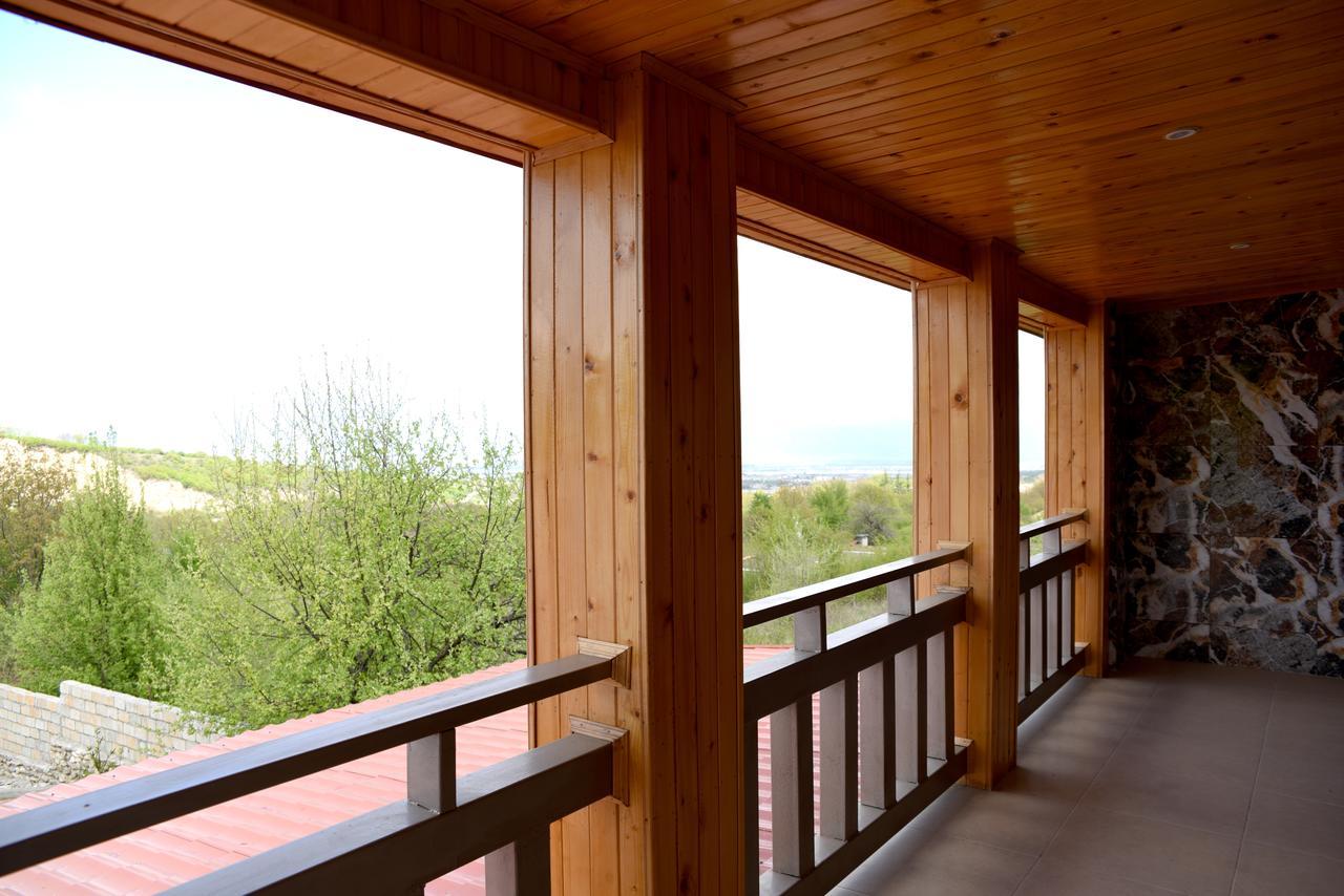 Nikala Bed and Breakfast Telavi Exteriör bild
