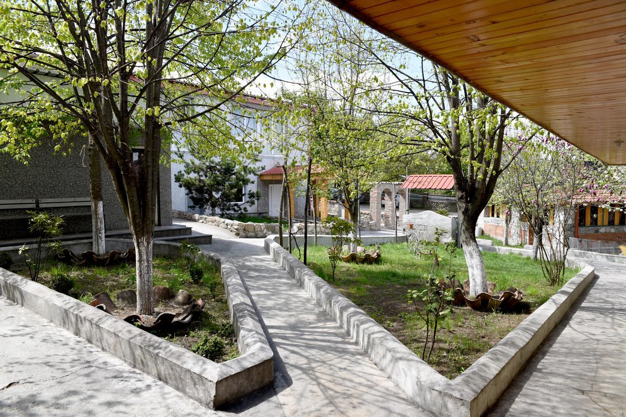 Nikala Bed and Breakfast Telavi Exteriör bild