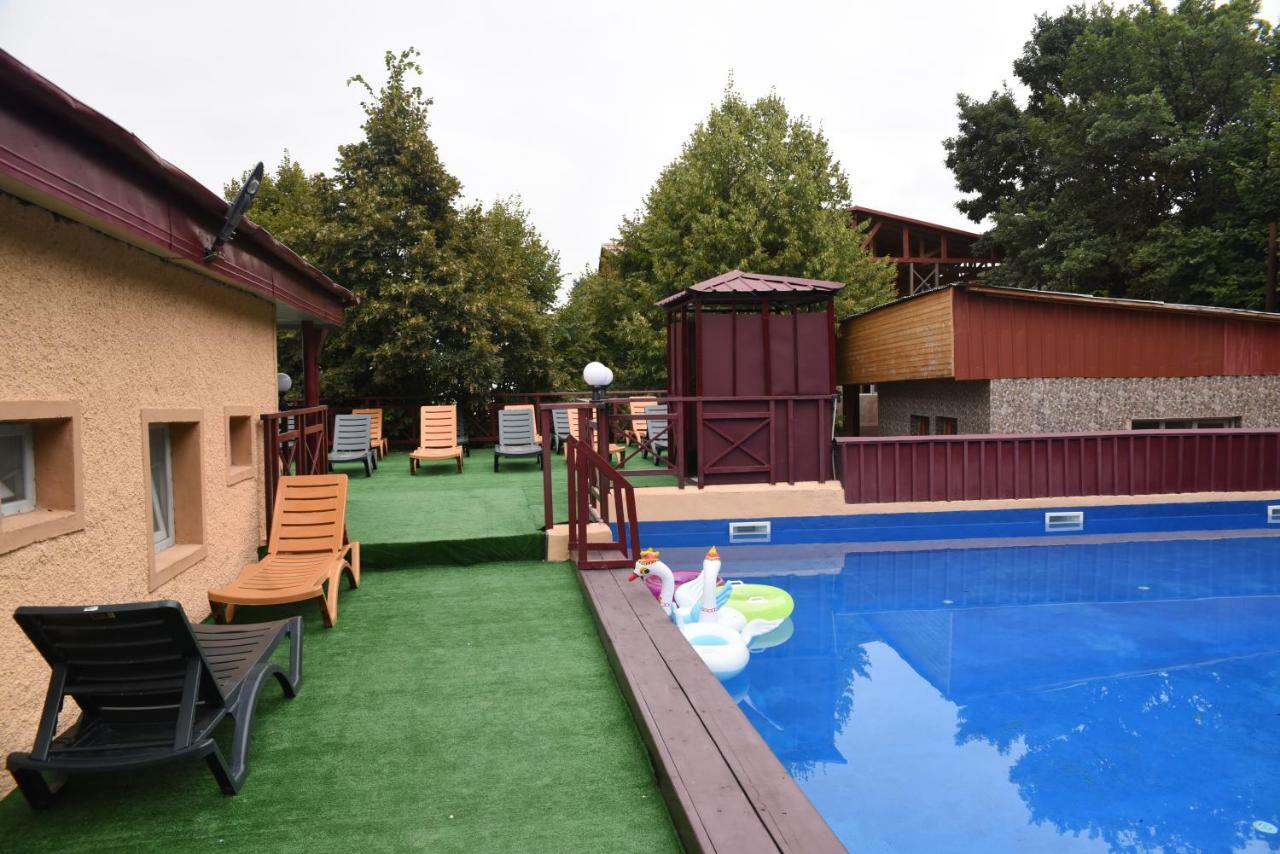 Nikala Bed and Breakfast Telavi Exteriör bild