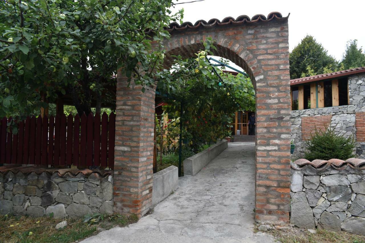 Nikala Bed and Breakfast Telavi Exteriör bild